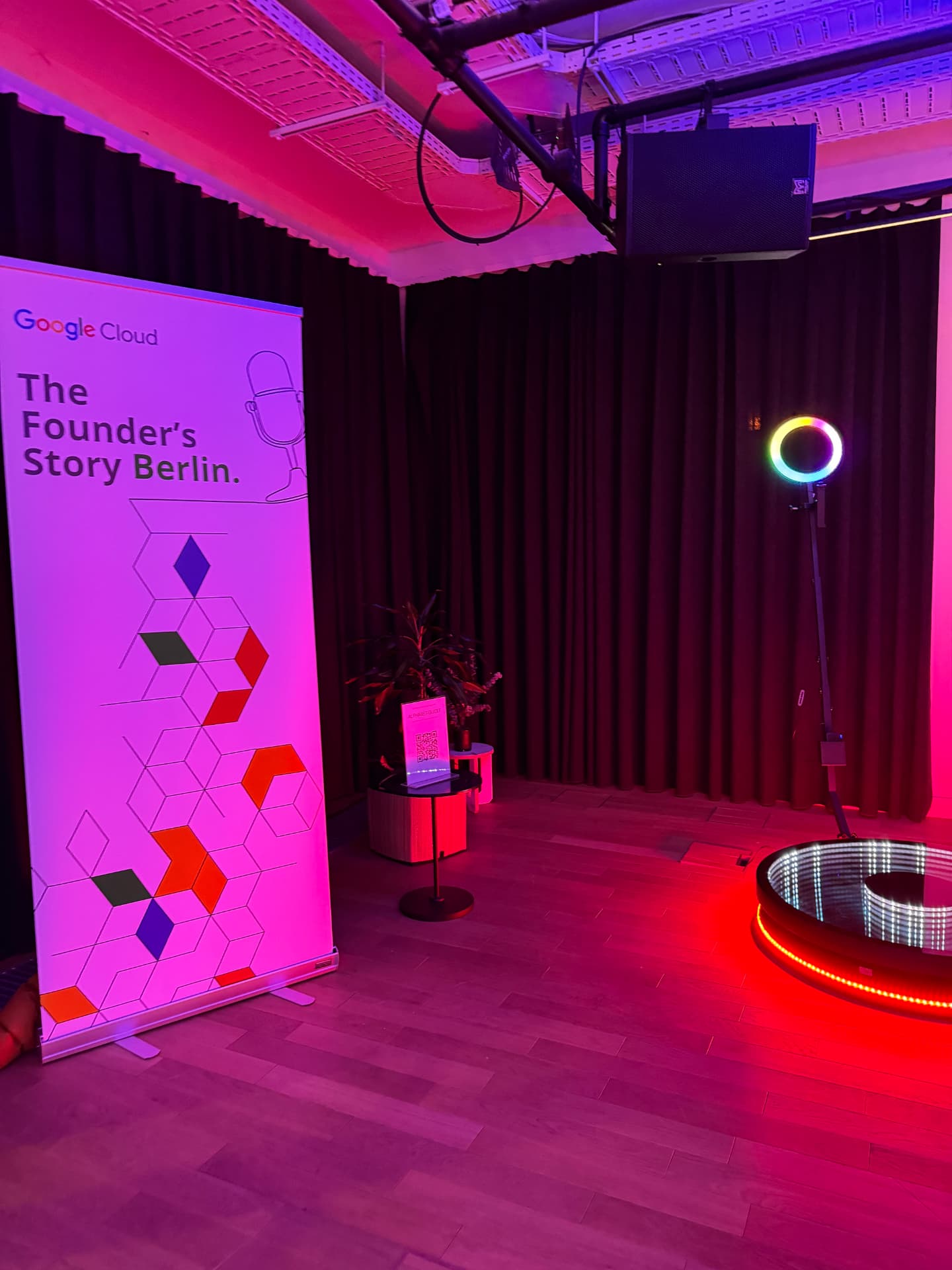 360° Video Booth im Ringlicht-Setup auf einem Google Cloud Founders Event in Berlin